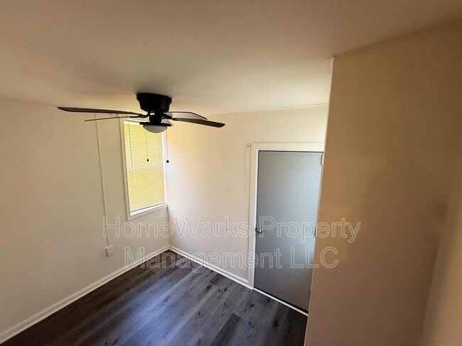 Building Photo - 2827 Woodbrook Ave