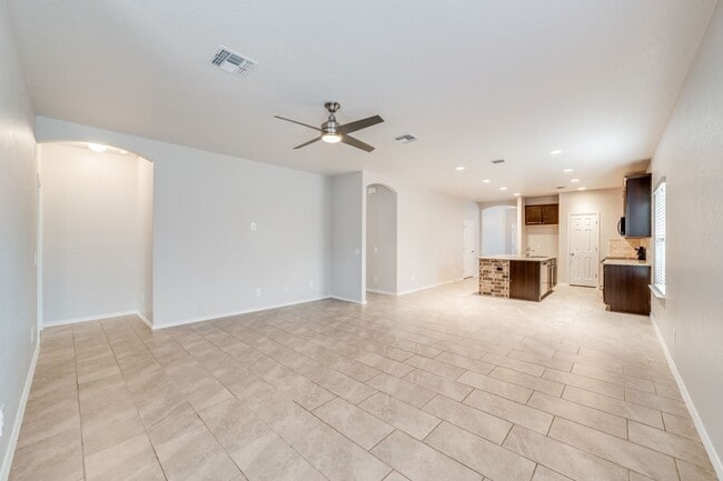 Building Photo - UPDATED SINGLE-STORY HOME IN WOLF CREEK SUBDIVISION