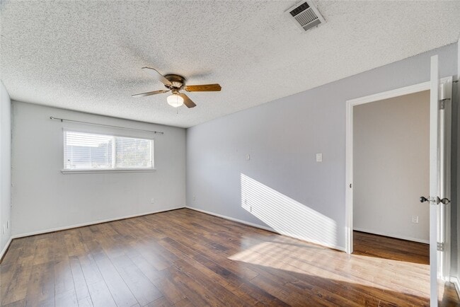 Building Photo - 14228 Misty Meadow Ln