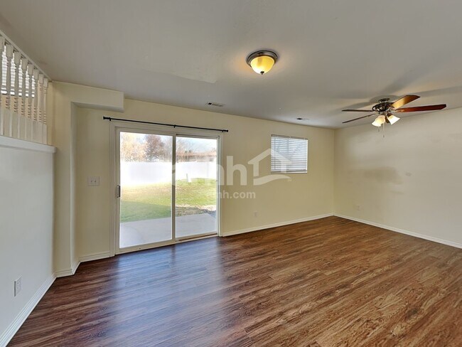 Building Photo - 514 W 150 S