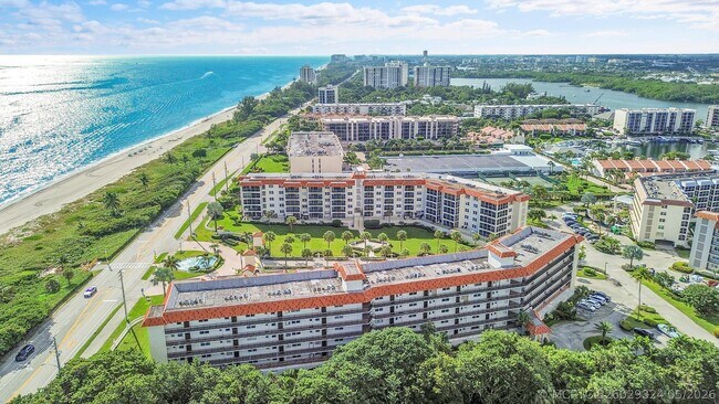 Building Photo - 2871 N Ocean Blvd