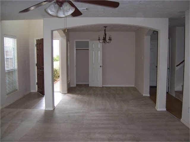 Building Photo - 3710 Windmill Village Dr