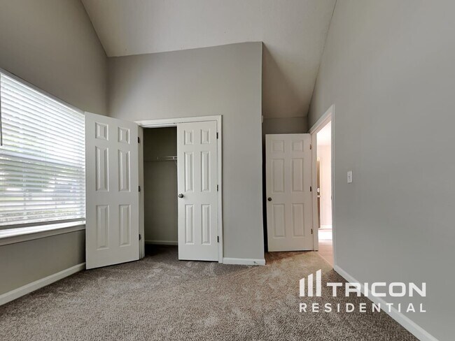 Building Photo - 4575 Bridle Point Pkwy
