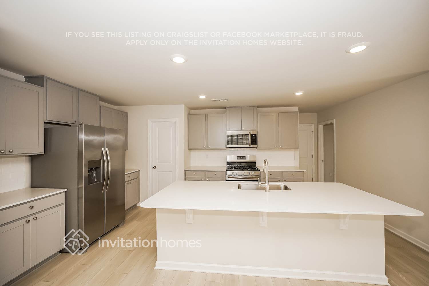 Building Photo - 364 Hollingswood Dr