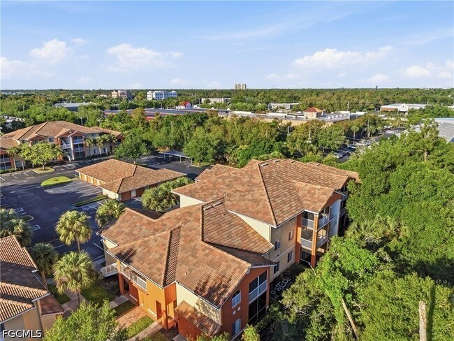 Building Photo - 6321 Aragon Way