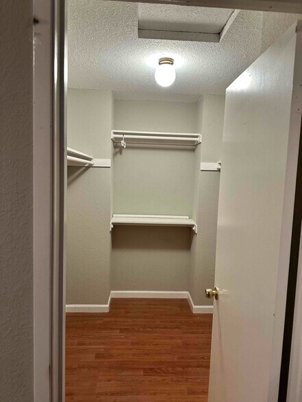 Building Photo - 134 W Rincon Ave