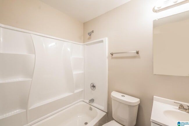 Building Photo - 332 Tupelo Rd