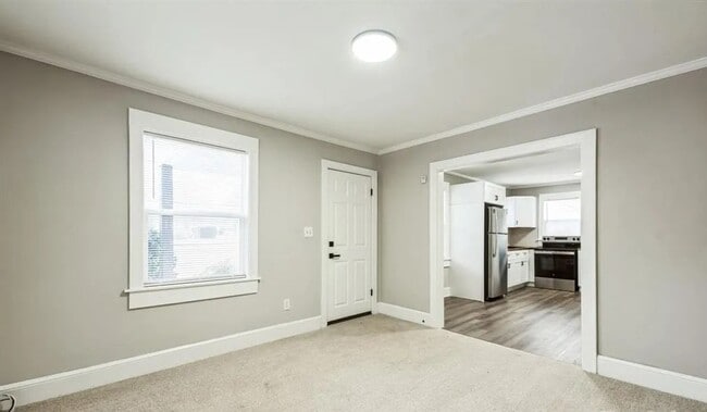 Building Photo - Welcome to this Beautiful Newly Renovated ...