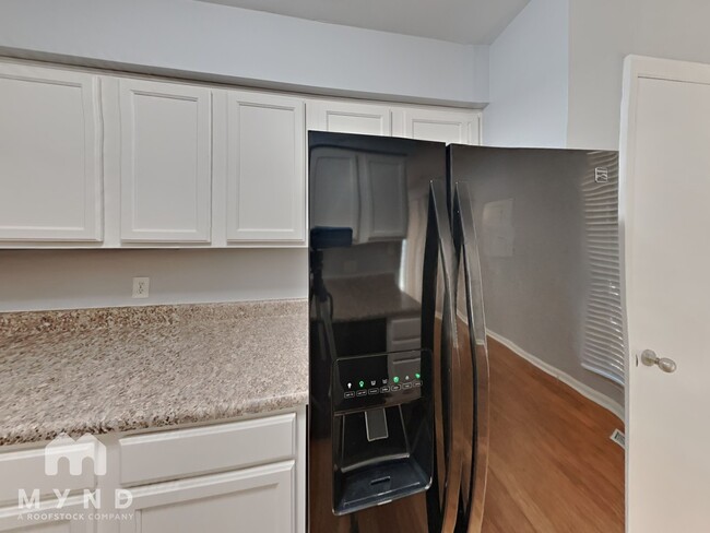 Building Photo - 208 Virginia Pl