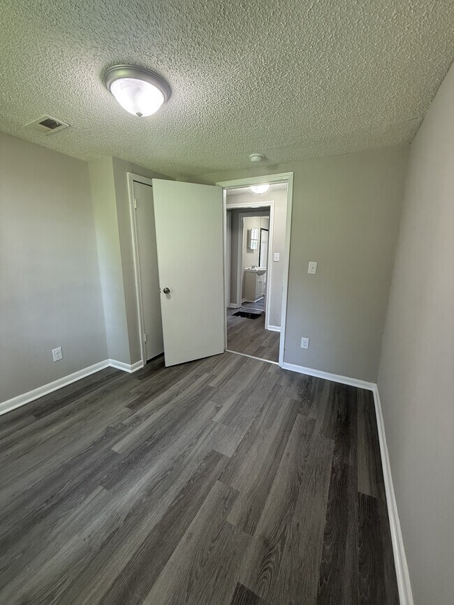 Building Photo - 9720 Westfield Pl