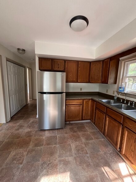 Building Photo - 26 Loughran Dr