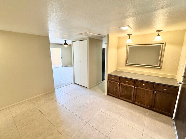 Building Photo - Amazing 2 Bedroom/2 Bath Condo!  Top Level Corner Unit with Spectacular Amenities!