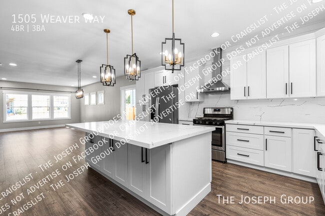 Building Photo - 1505 Weaver Way