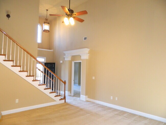 Building Photo - 1101 Brighton Dr