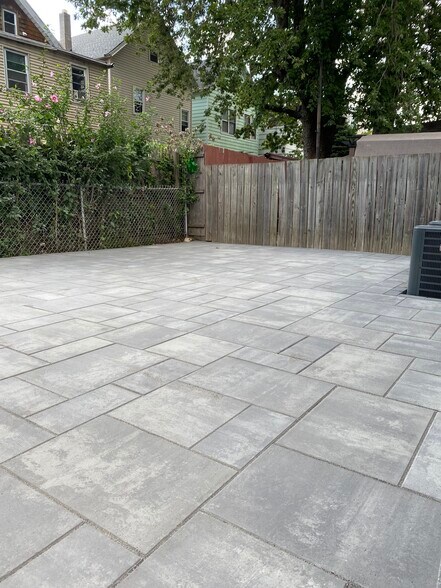 Backyard - 68 W 52nd St