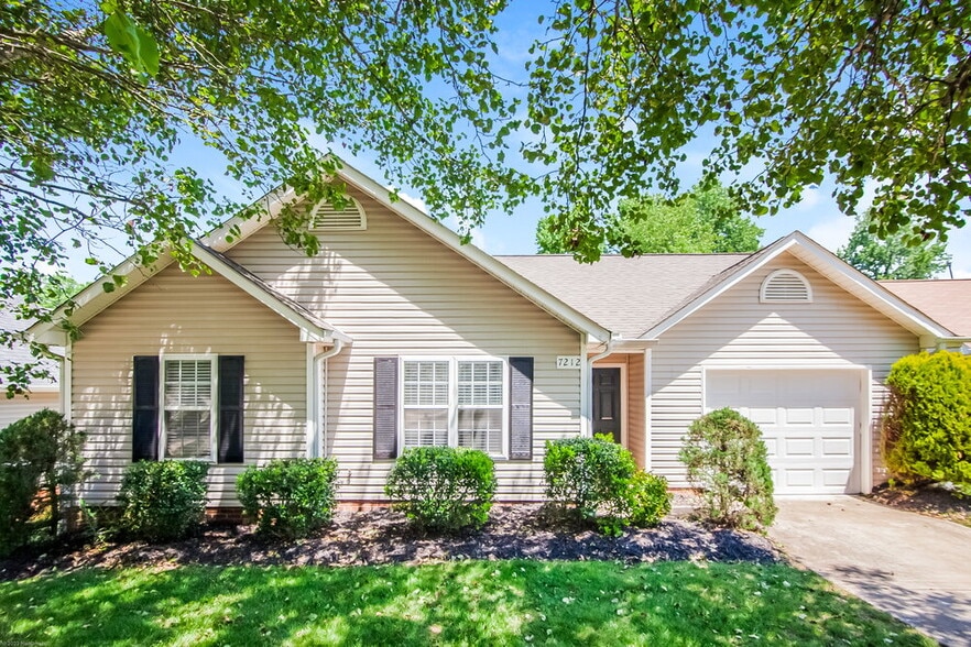 Primary Photo - 7212 Kavan Hunter Dr