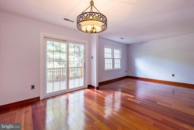 Building Photo - 7603 Heatherton Ln