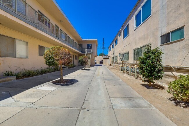 Inside POV - 6735 Brynhurst Ave