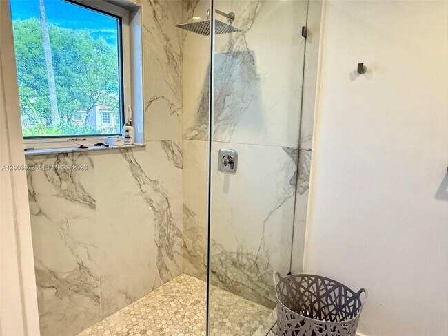 Building Photo - 6420 NW 109th Ave