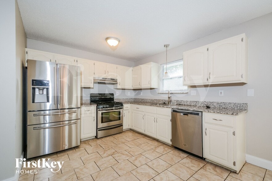 Building Photo - 2134 Willow Trace Dr