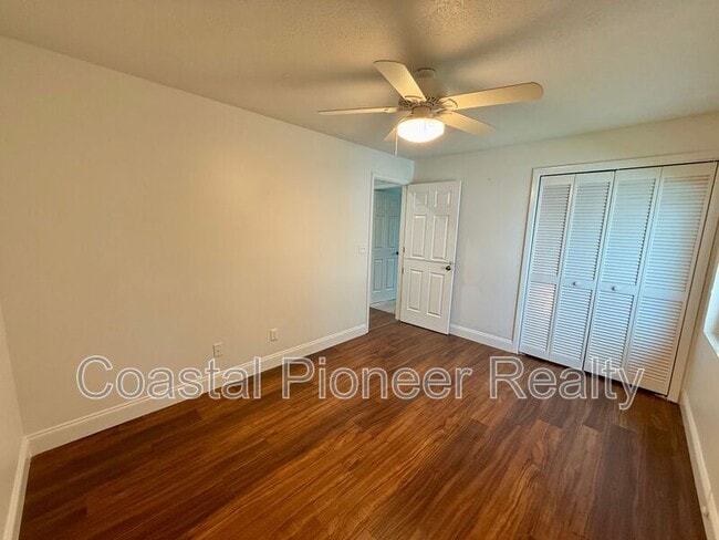 Building Photo - 613 Kingston Ct