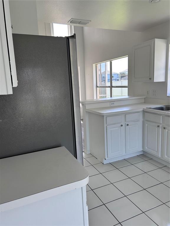 Building Photo - 2608 Spring Hill Dr