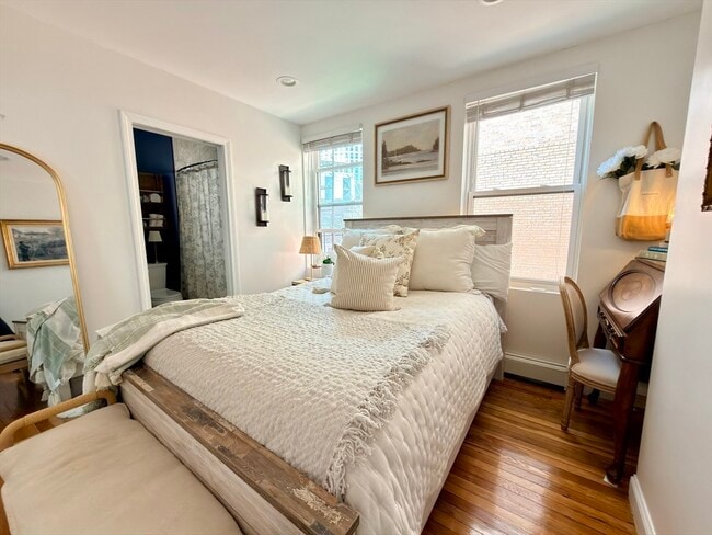 Building Photo - 62 Melrose St