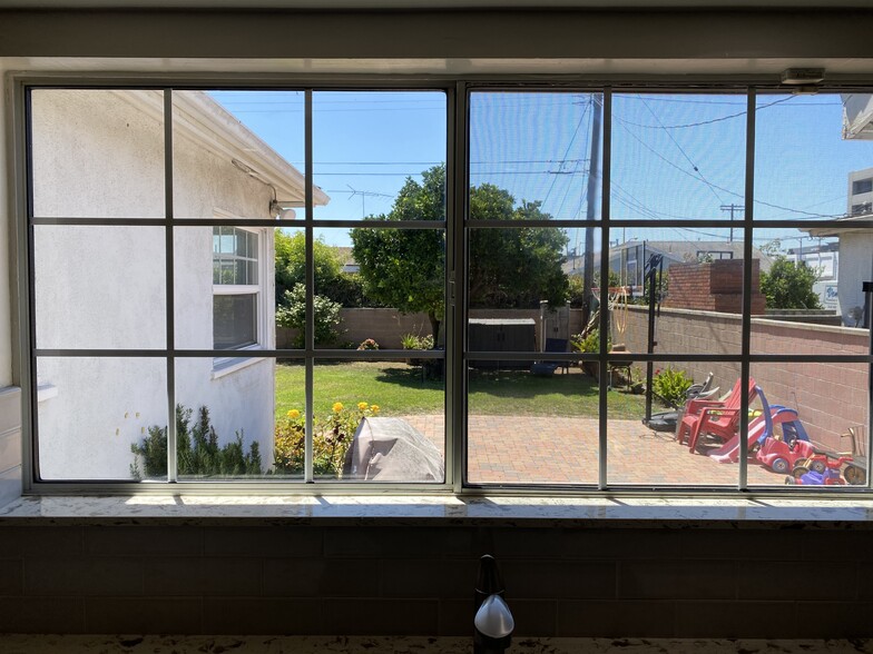 Kitchen - 12444 Hammack St