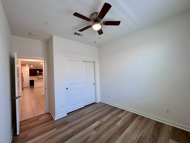 Building Photo - 40082 Catania Ct
