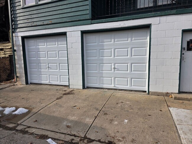 Building Photo - 4 Bedroom House for Rent in Shaler Schools !