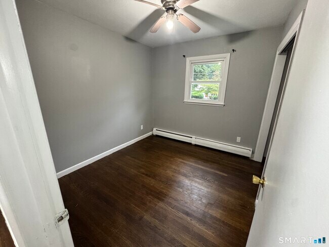 Building Photo - 9 Fulmore Dr
