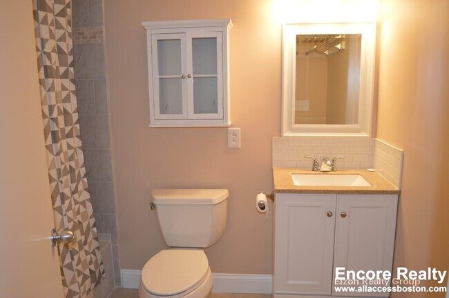 Building Photo - 276 Chestnut Hill Ave