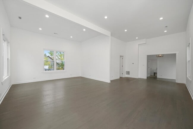 Building Photo - 9771 W 143rd St