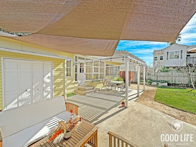 Building Photo - Charming 3-Bedroom Anaheim Home Featuring Private Backyard & 2 Car Garage