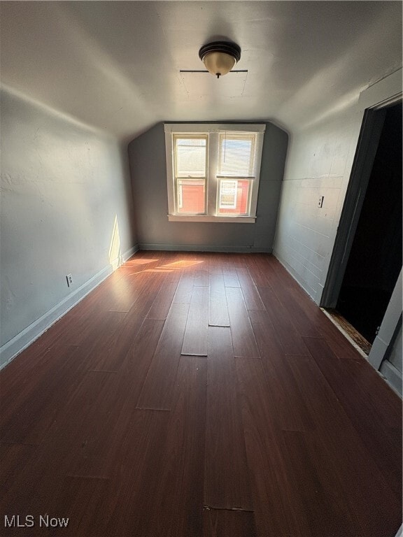 Building Photo - 826 Roxbury Ave