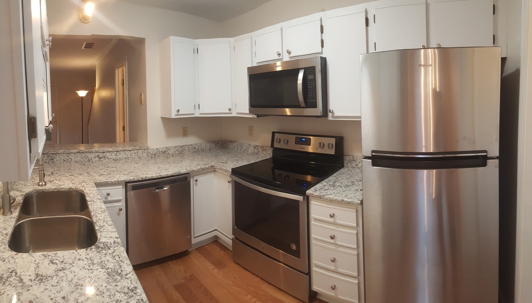 Kitchen - 6728 Bevington Ridge Rd