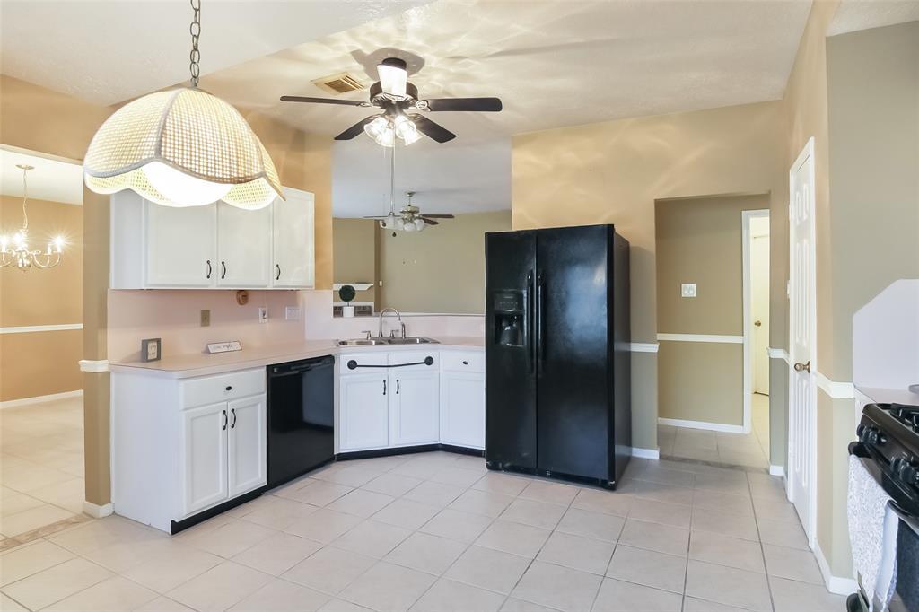 Building Photo - 5018 Dawngate Dr