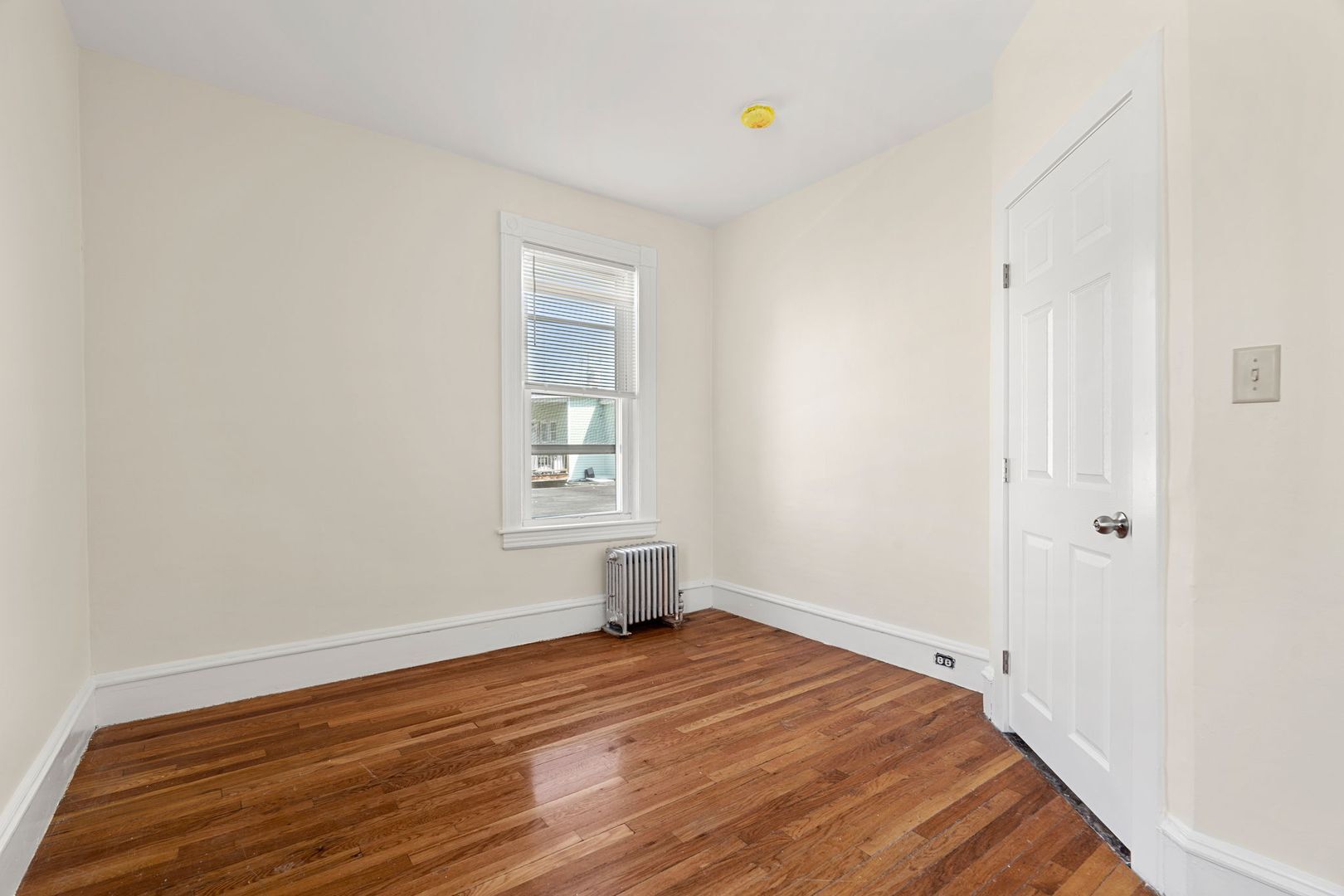 Building Photo - 79 Shaw St