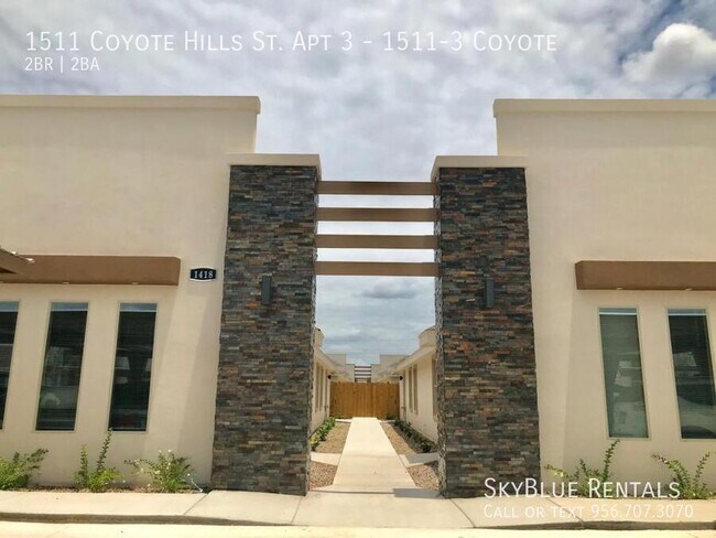 Building Photo - 1511 Coyote Hls