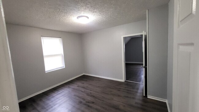 Building Photo - 655 Birch Ave