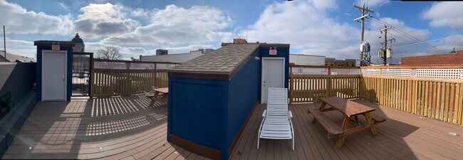 Building Photo - 110 1/2 E 6th St