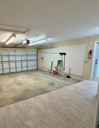 Building Photo - 11561 SW 51st Ct