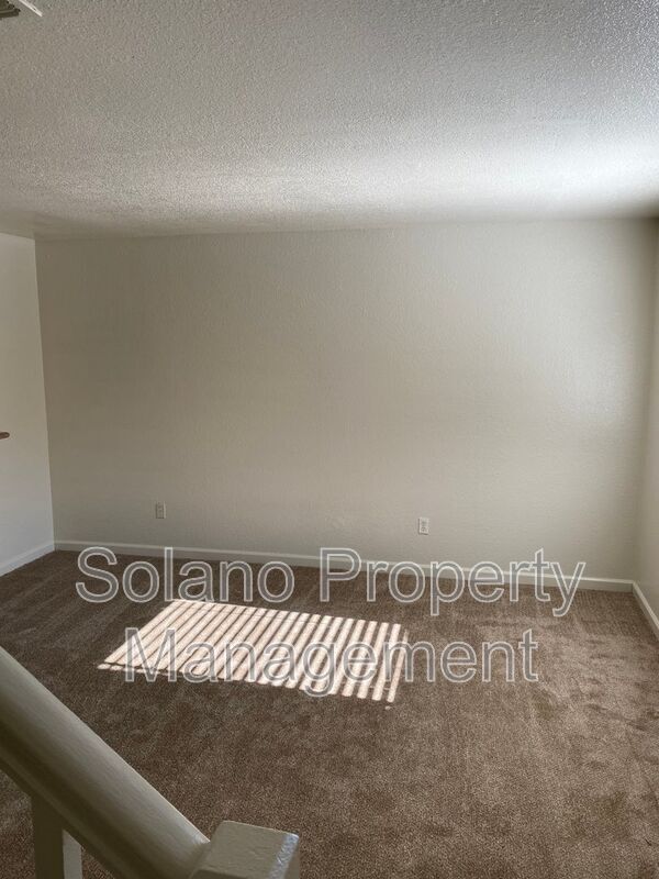 Building Photo - 516 Pacific Ave