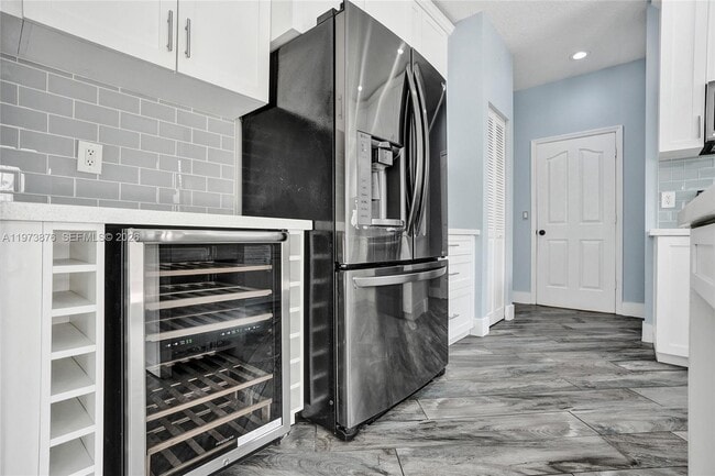 Building Photo - 847 NW 127th Ave