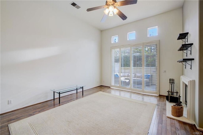 Building Photo - 7411 Hannum Ave