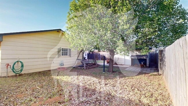 Building Photo - "Charming 3-Bed Home  in Woodward!"
