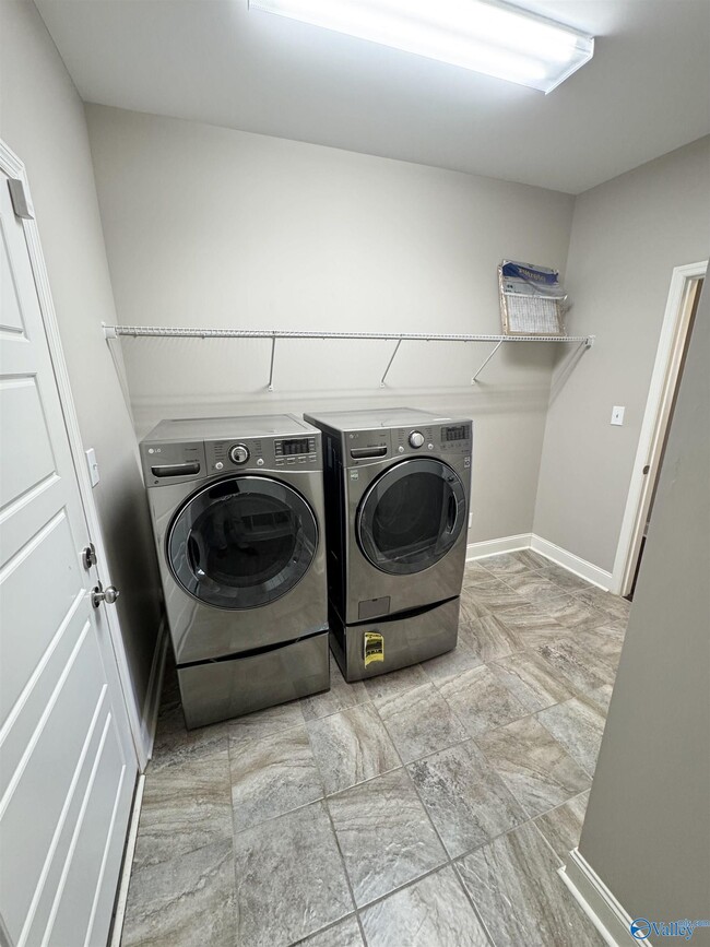 Building Photo - 109 Stonebury Ct