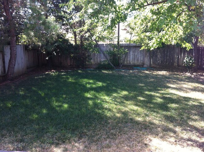Building Photo - 3 Bedroom 2 Bath Home in Mace Ranch-$500 off 1st Month's Rent