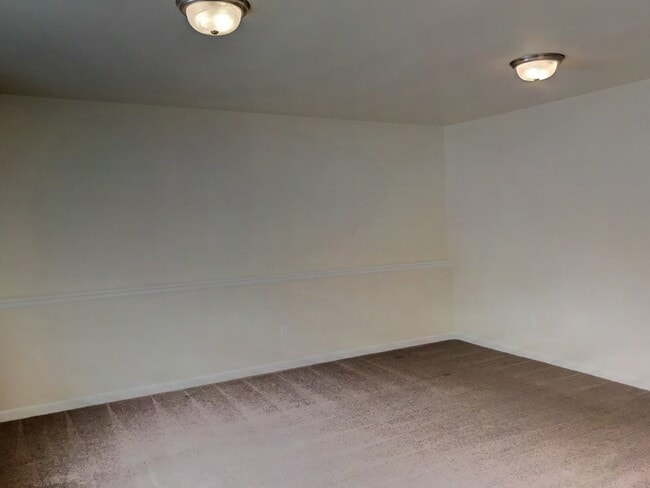 Building Photo - 1030 Alturas Dr