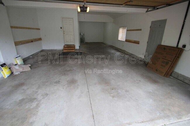 Building Photo - 7489 Bur Oak Pl